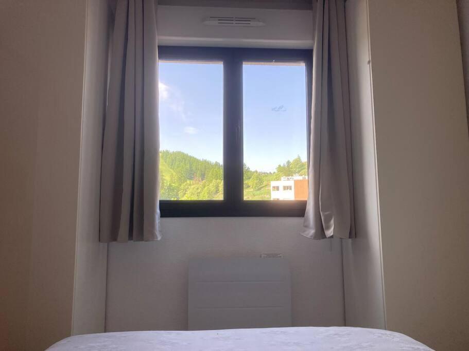 Superbe Appartement Avec Piscine Et Garage Péone 外观 照片